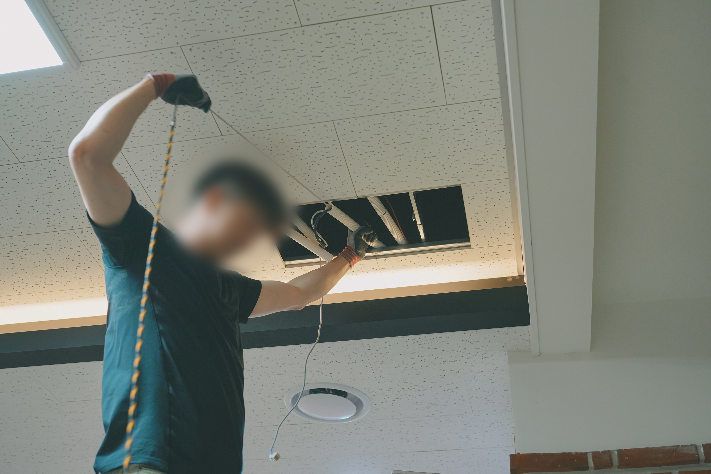 천장공사,천장작업,랜공사,랜선공사