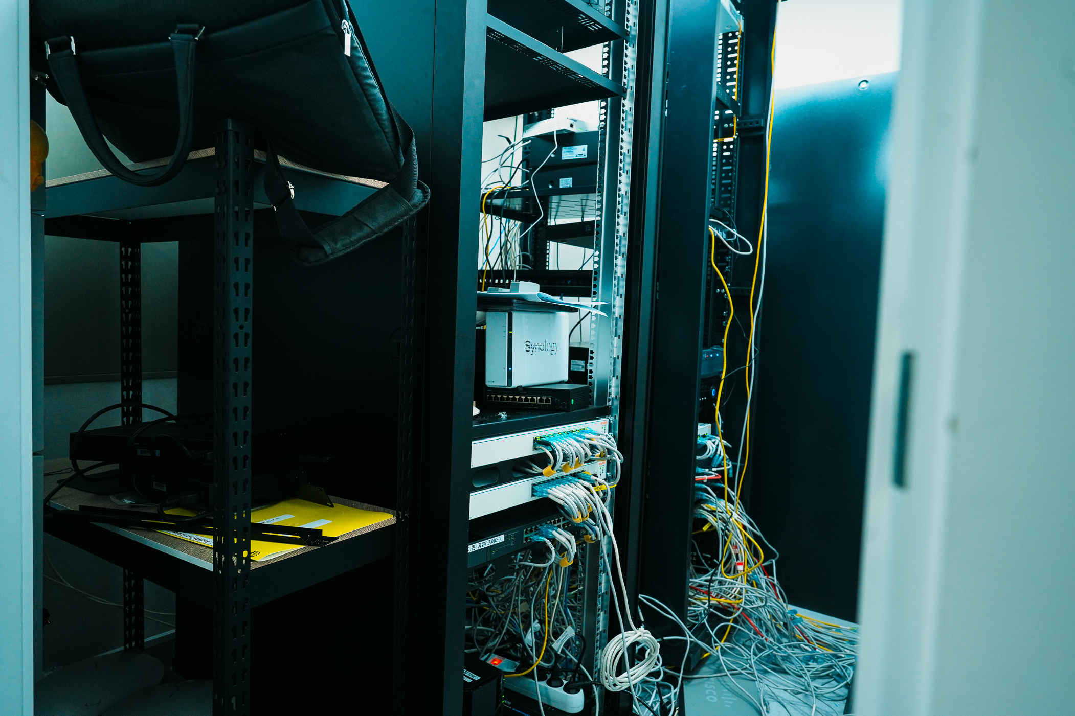 서버랙 정리,서버실 케이블 정리,