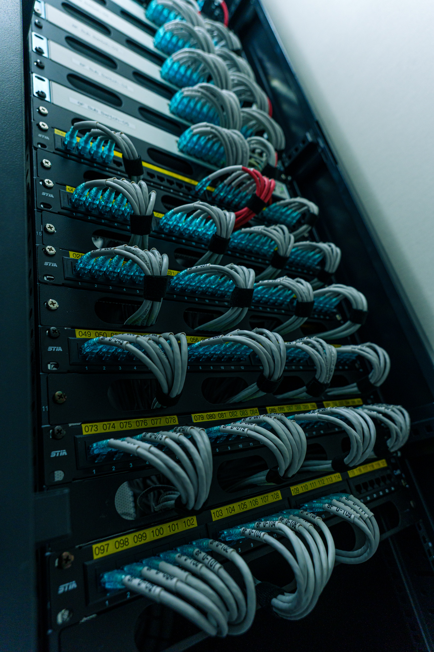 서버실 구축, 서버랙 구축,랙케이스 구축,랙케이스 정리