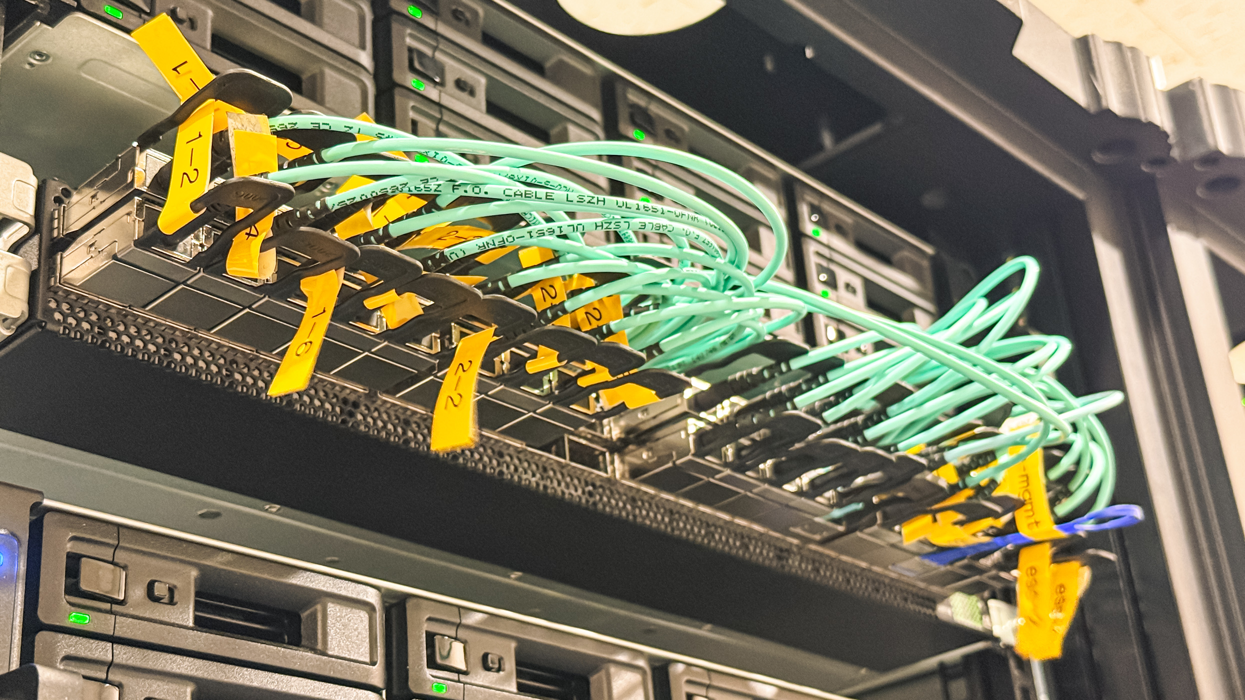 SFP+,SFP,기업용네트워크,서버실구축,서버실작업