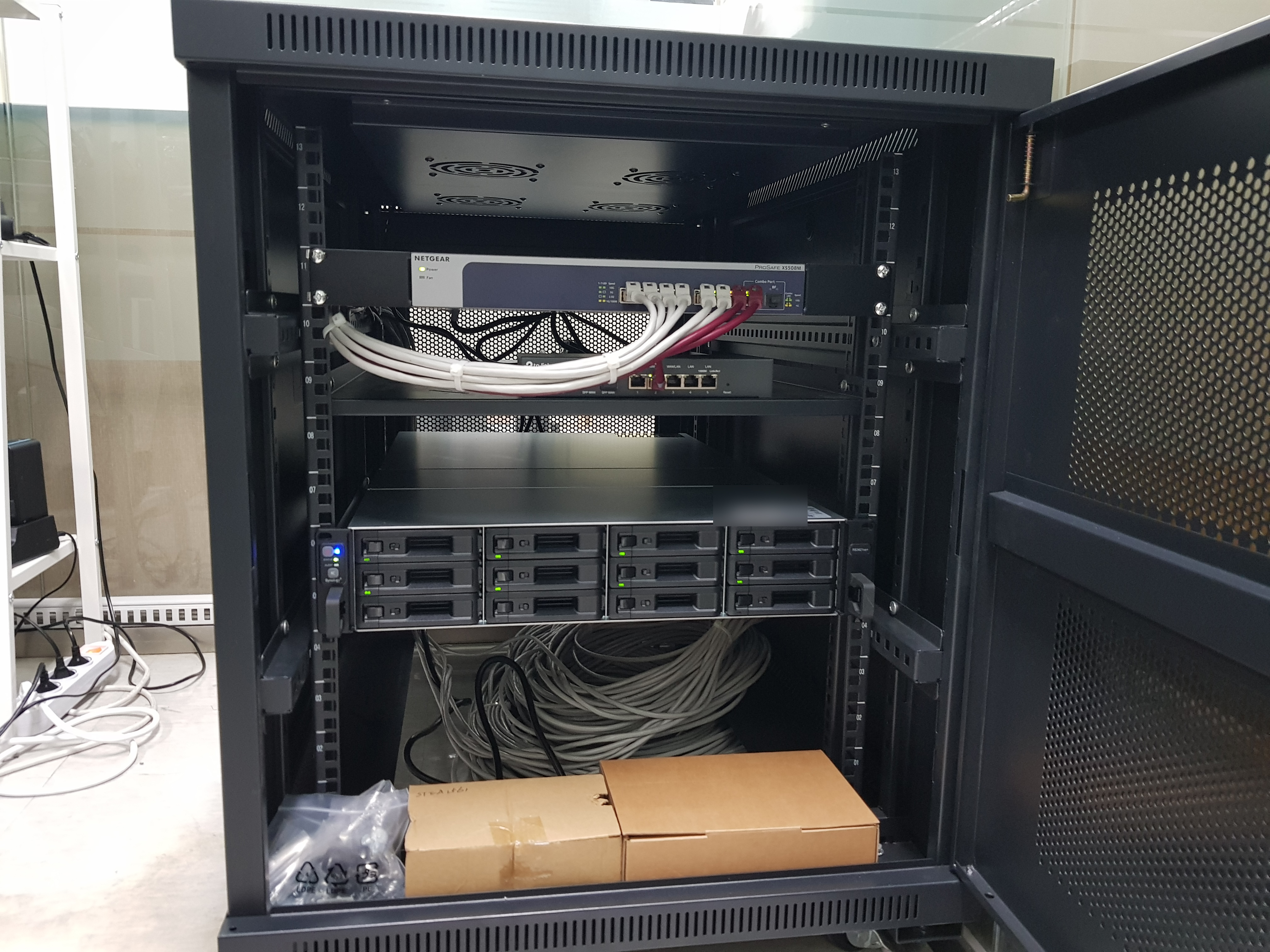 허브랙 구축, 허브랙 설치, 랙케이스 구축, 랙케이스 설치